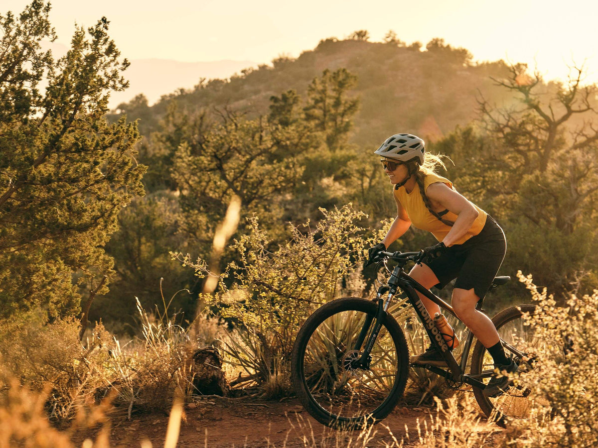 Mongoose Switchback Expert 29-inch Hardtail Mountain Bike
