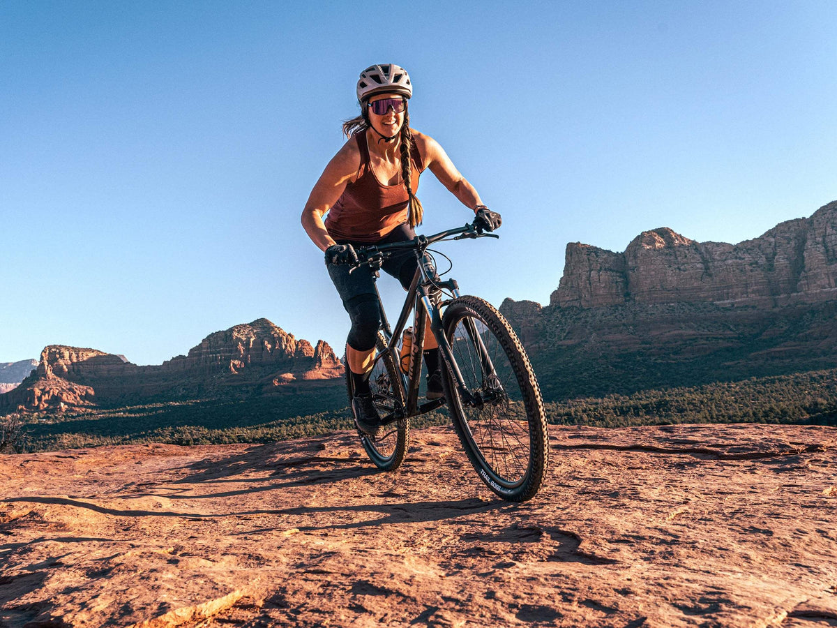 Mongoose Switchback Expert 29-inch Hardtail Mountain Bike