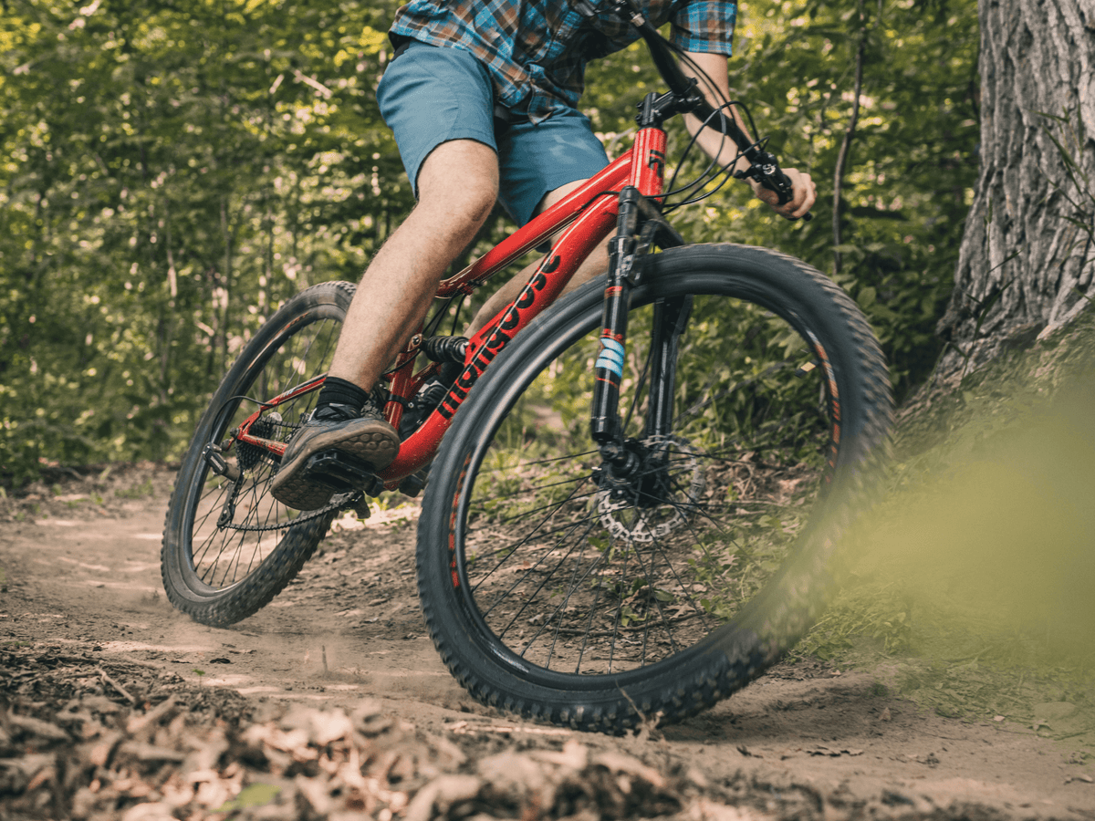Mongoose Status 27.5-inch Full Suspension Mountain Bike